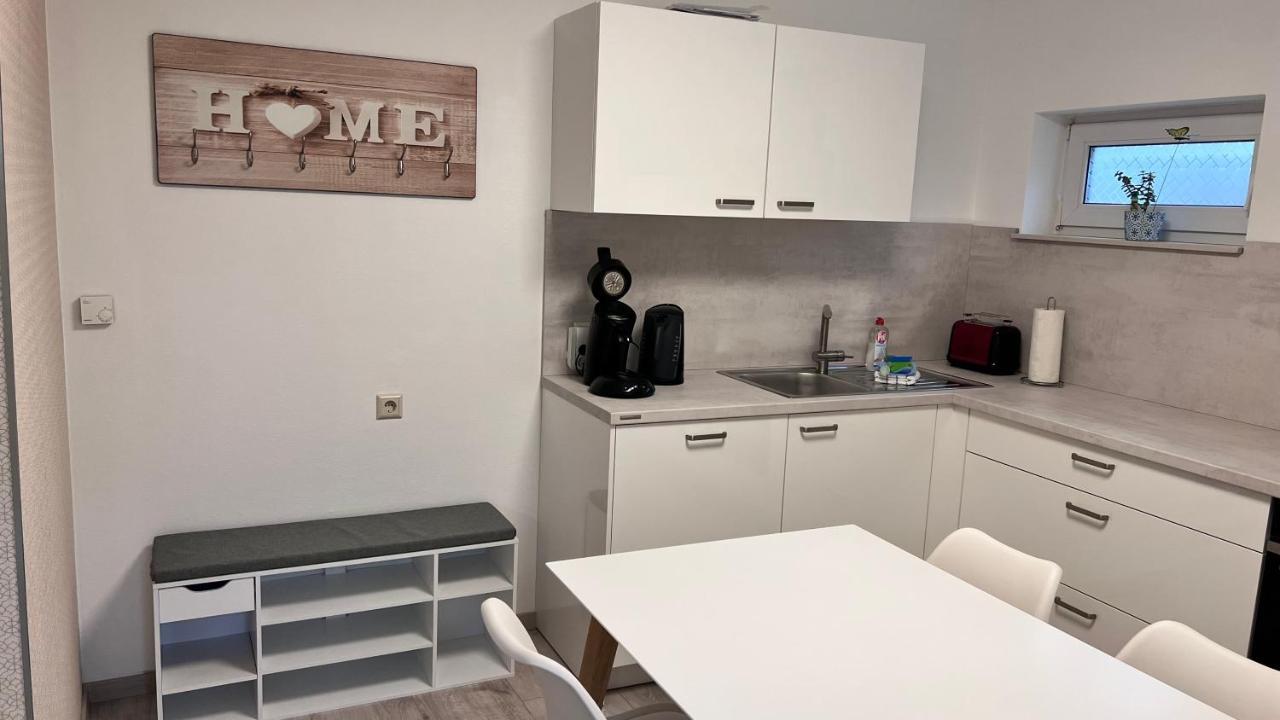 Awad'S White Apartment รูสท์ ภายนอก รูปภาพ